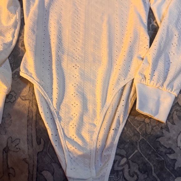 White Eyelet Long Sleeve Bodysuit - Picture 8 of 9